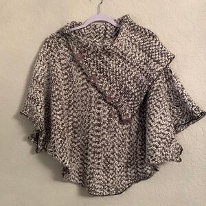 Papillon Poncho Sweater Size L
